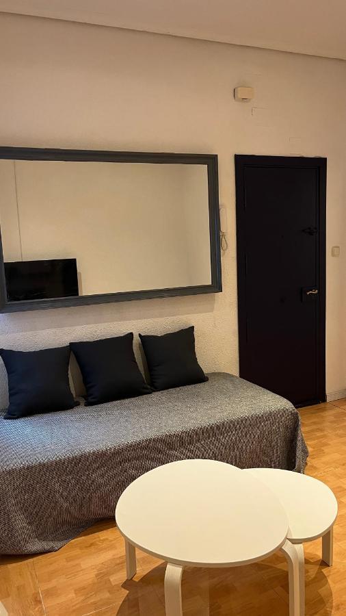 Apartament Piso En Valdeacederas Madryt Zewnętrze zdjęcie